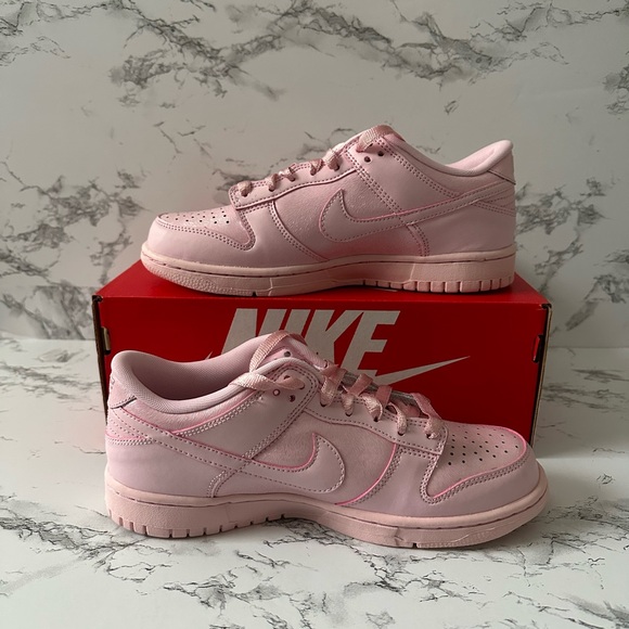 Nike Dunk Low SE GS Prism Pink - Picture 2 of 8